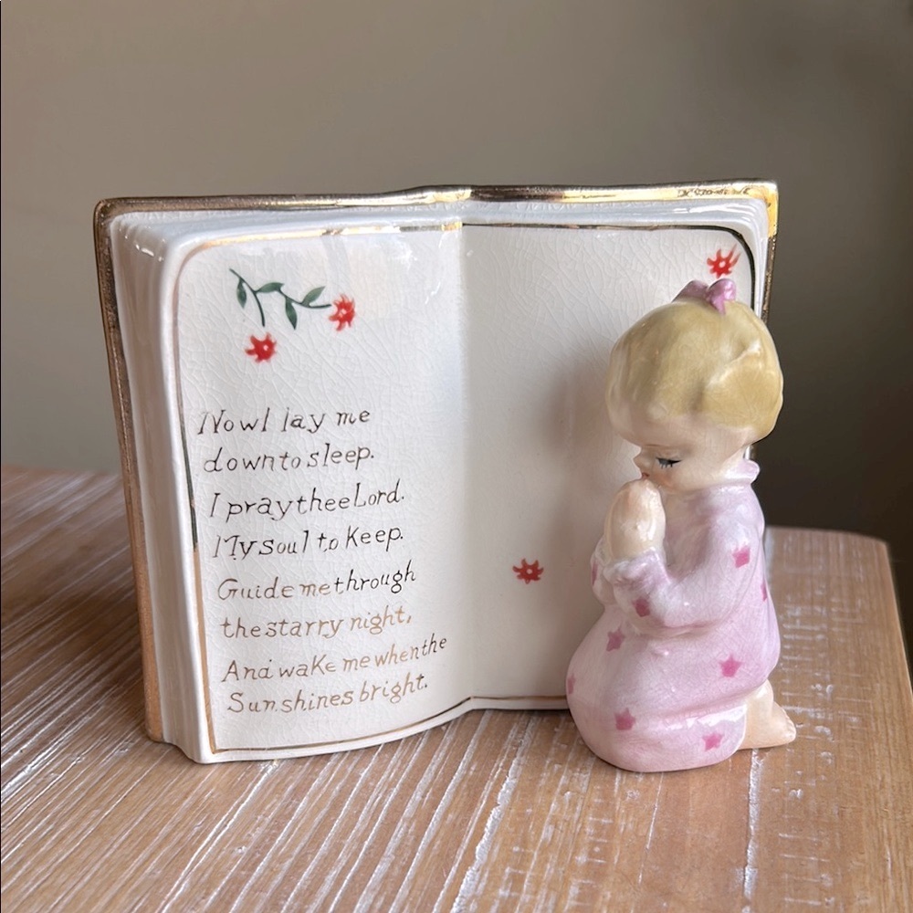Vintage "Now I Lay Me Down to Sleep" Prayer Planter, Made in Japan.